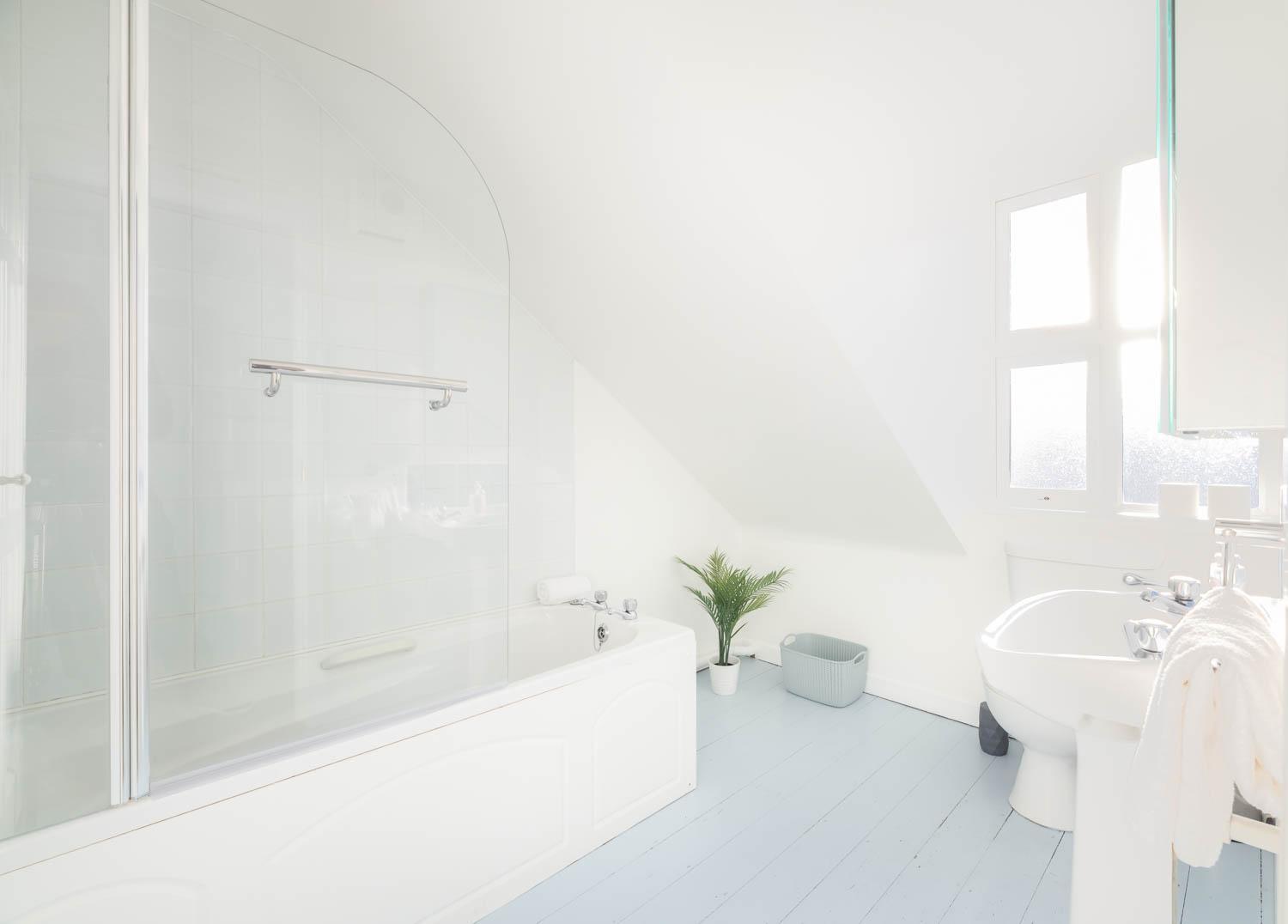 Modern Canal View Home, In City Centre, Sleeps 8 Galway Exteriér fotografie